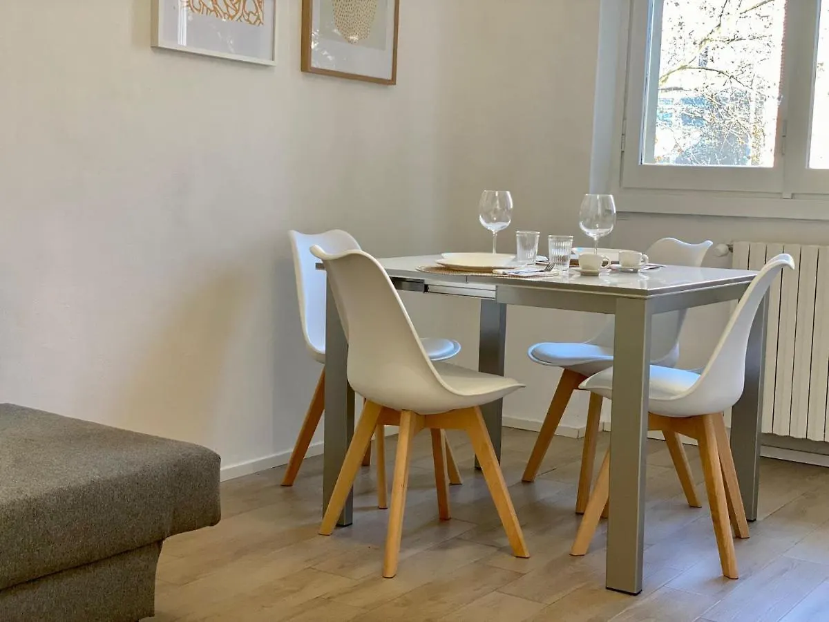 Apartment Vivapartments Milanosansiro Italy