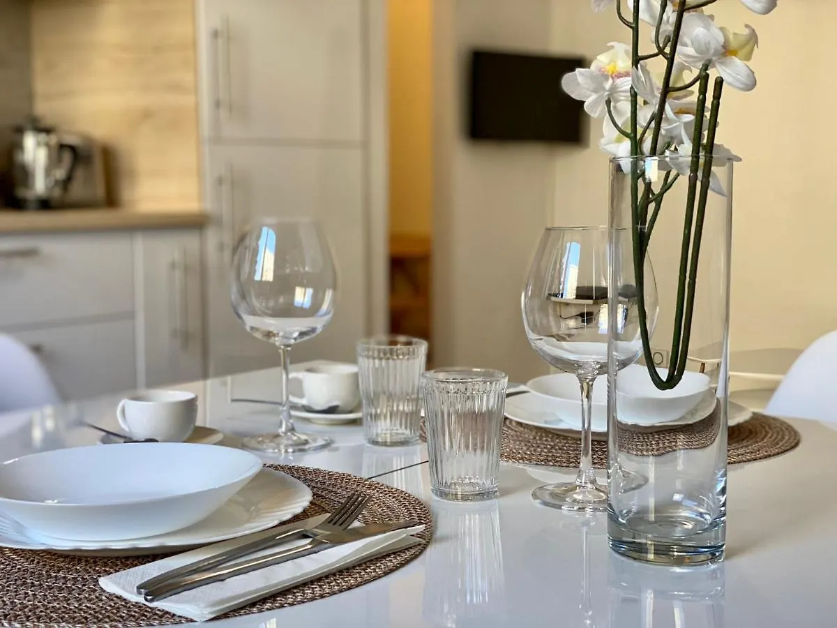 Vivapartments Milanosansiro 0*, Mailand